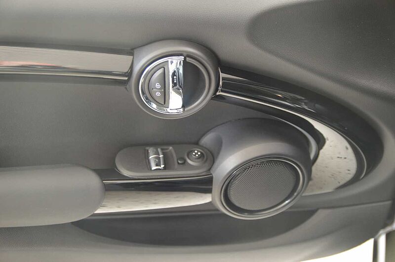 MINI ONE 3trg. Autom. Navi