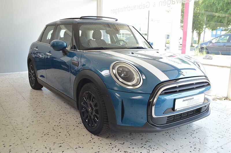 MINI ONE 5-T&Uuml;RER Pano, Navi