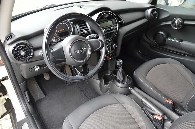 MINI 3-T&Uuml;RER Mini One First