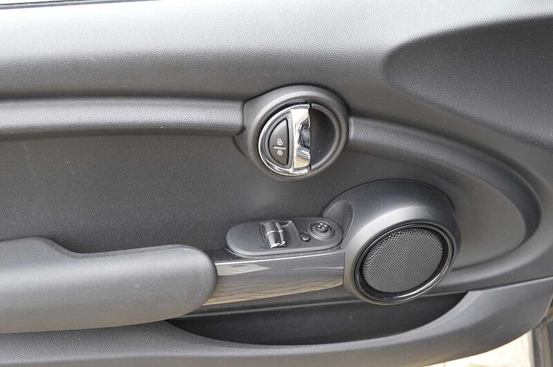 MINI 3-T&Uuml;RER Mini One First