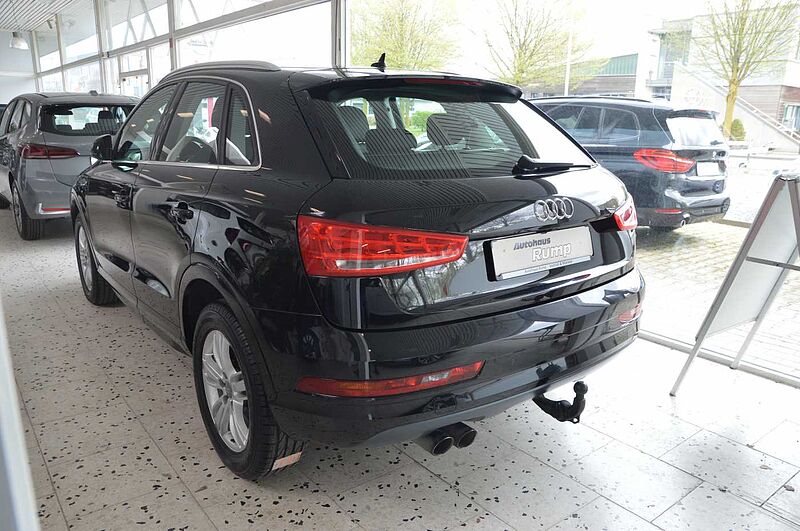 Audi Q3 1.4 TFSI  S tronic sport