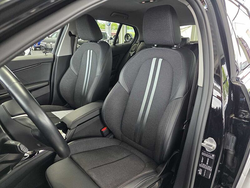 BMW 118d Shadow-Line Automatik HUD/RFK/Sitzhzg/LM