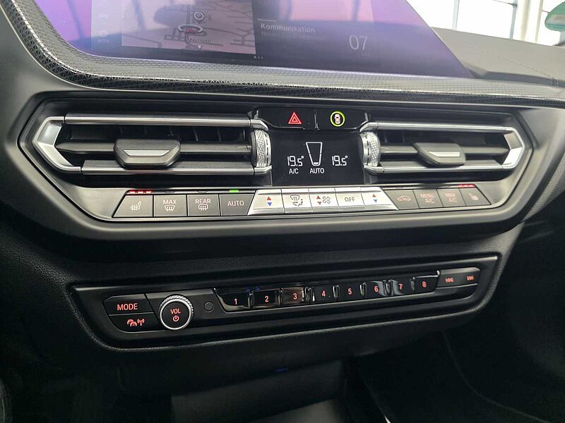 BMW 118d Shadow-Line Automatik HUD/RFK/Sitzhzg/LM