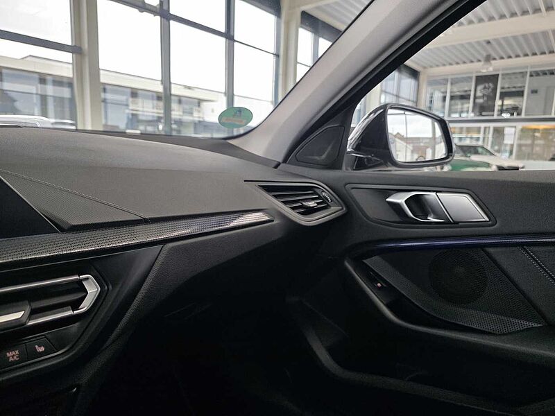 BMW 118d Shadow-Line Automatik HUD/RFK/Sitzhzg/LM