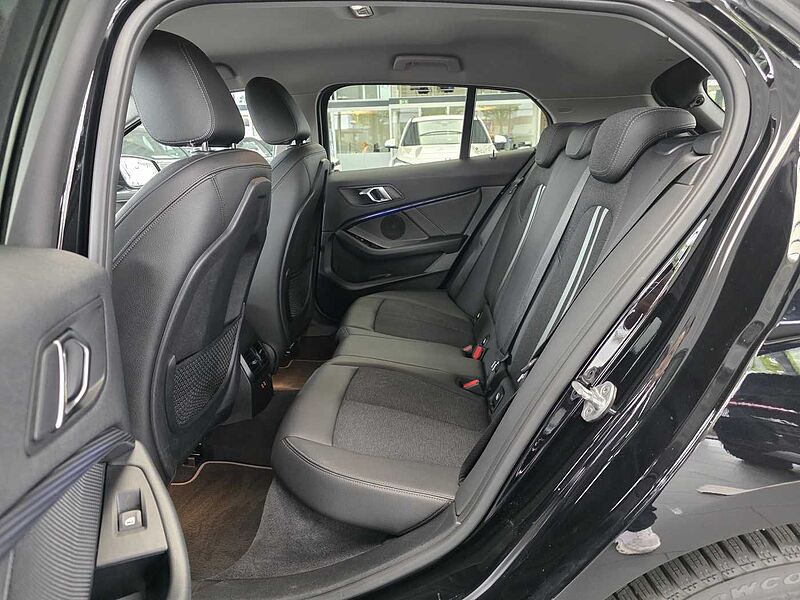 BMW 118d Shadow-Line Automatik HUD/RFK/Sitzhzg/LM