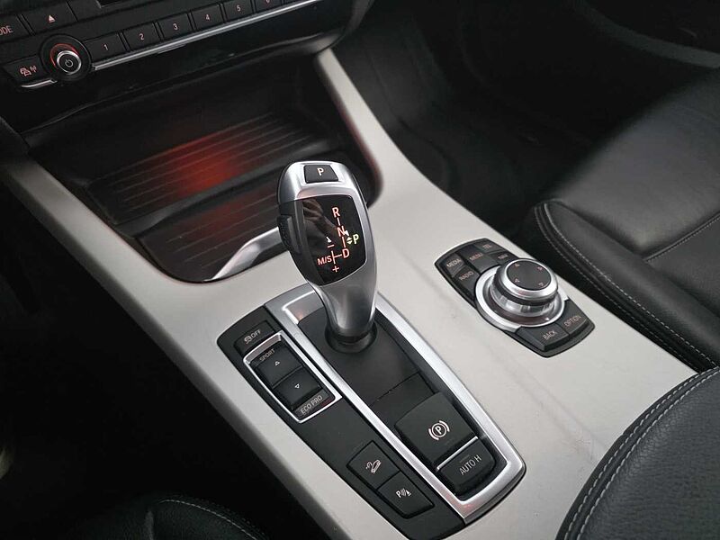 BMW X3 xDrive 30d Sitzhzg/Fernlichtassistent/PDC