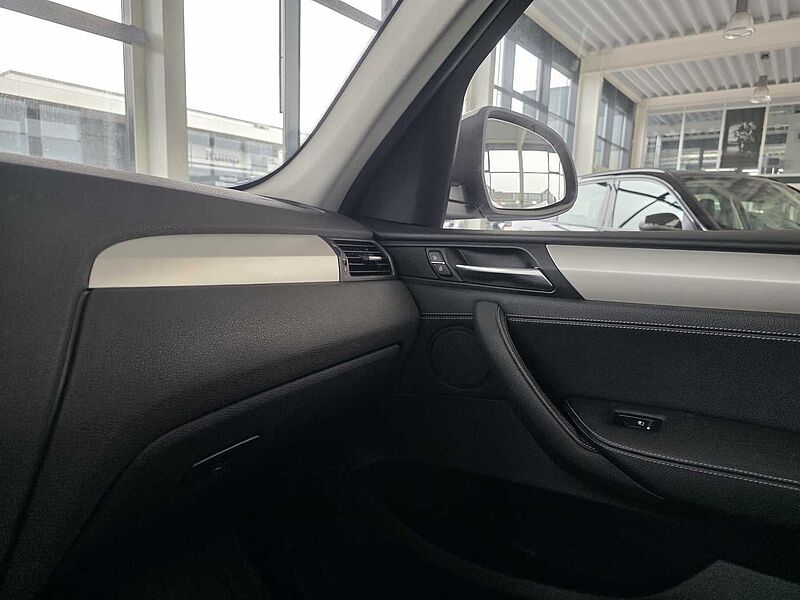 BMW X3 xDrive 30d Sitzhzg/Fernlichtassistent/PDC