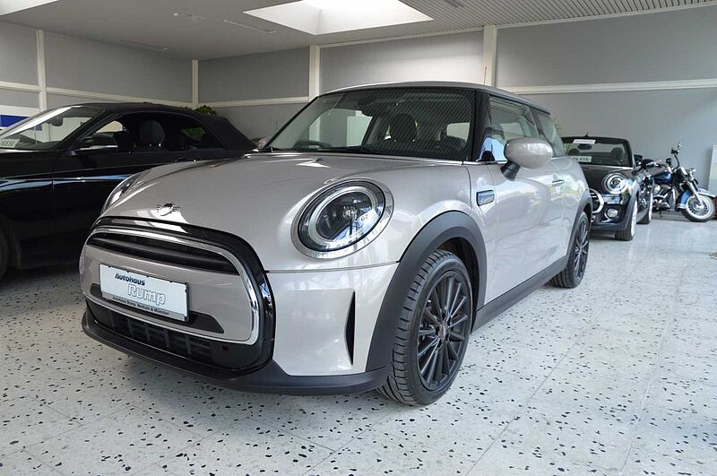 MINI ONE 3-T&Uuml;RER Navi LED Sposi