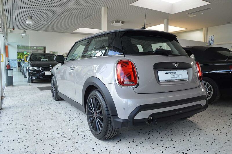 MINI ONE 3-T&Uuml;RER Navi LED Sposi