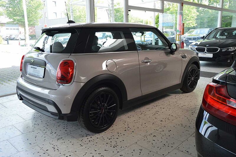 MINI ONE 3-T&Uuml;RER Navi LED Sposi