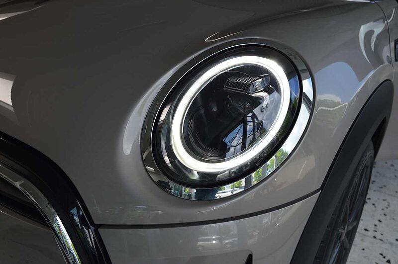 MINI ONE 3-T&Uuml;RER Navi LED Sposi