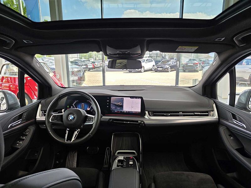 BMW 218i Active Tourer M Sport Sitzhzg/Pano/RFK/KeylessGo