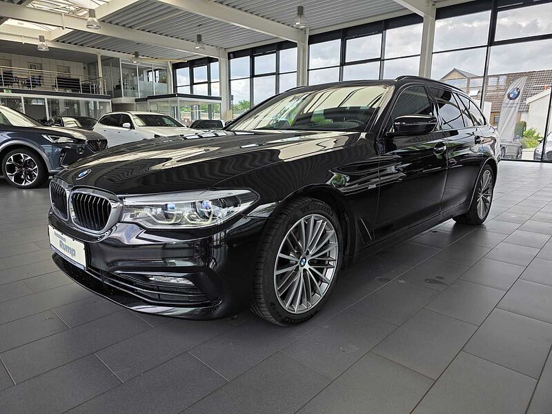 BMW 520d Touring Sport Line HUD/PANO/AHK/RFK/Adapt. LED