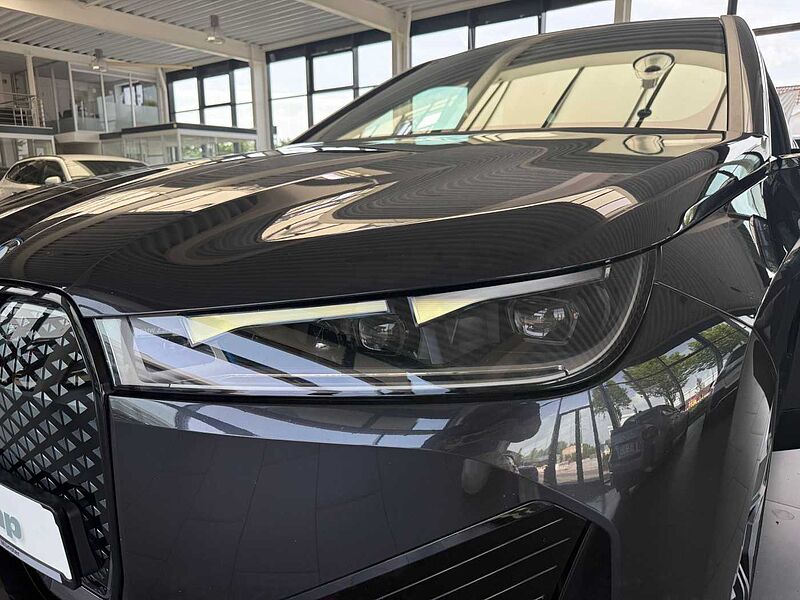 BMW iX xDrive50 Sportpaket/B&W/Drive. Prof. /Luft