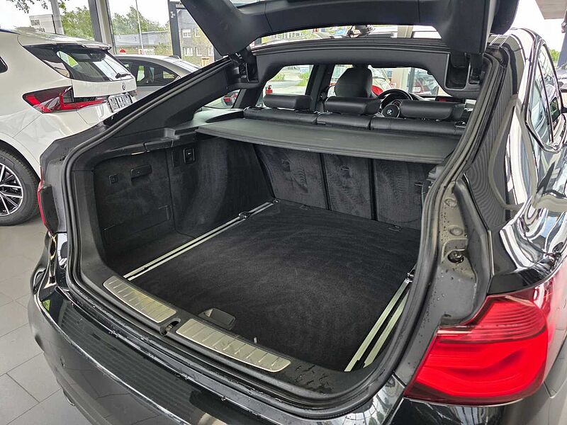 BMW 320d GT M Sport AHK/HUD/PANO/RFK/Keyless