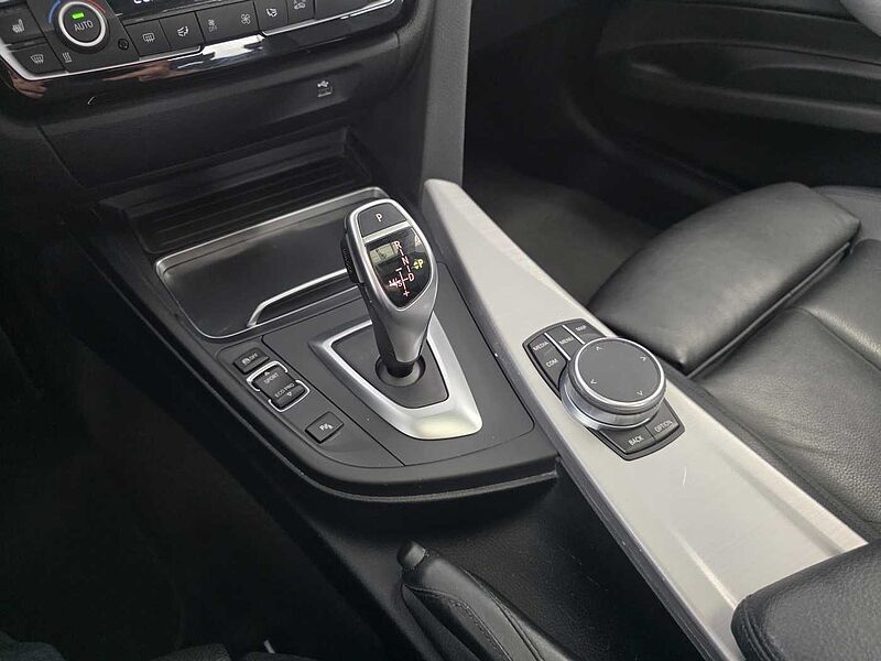 BMW 320d GT M Sport AHK/HUD/PANO/RFK/Keyless