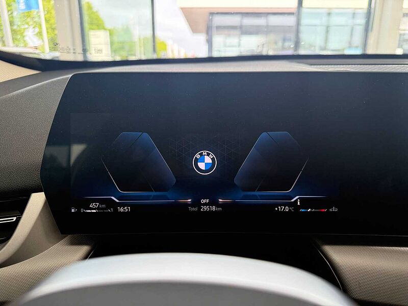 BMW X1 sDrive18i AHK, Adapt. LED, NAVI, RFK