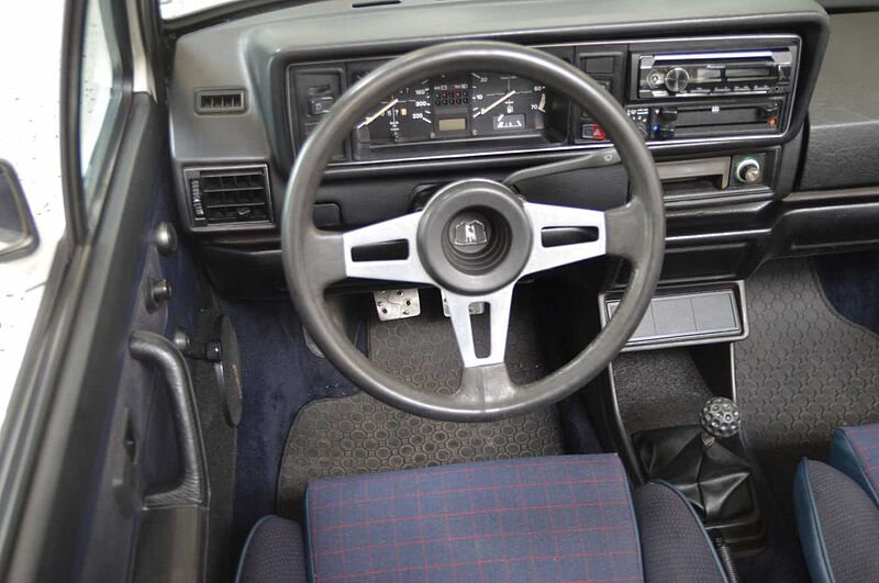 Volkswagen Golf I Cabrio Quartett