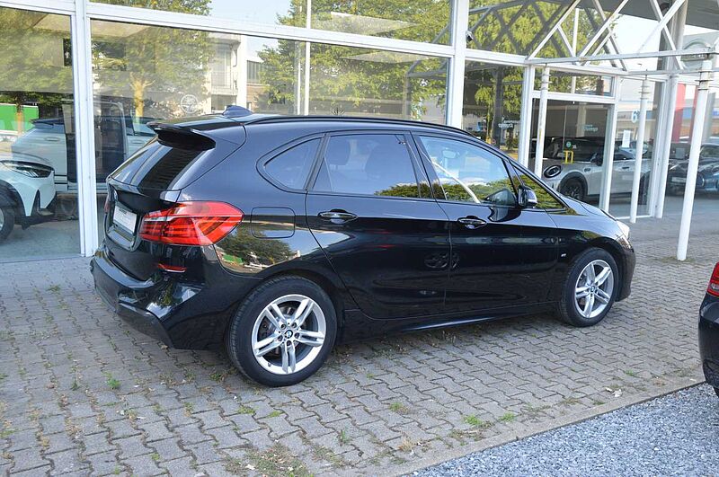 BMW 218i Act. Tour. Autom. Modell M Sport
