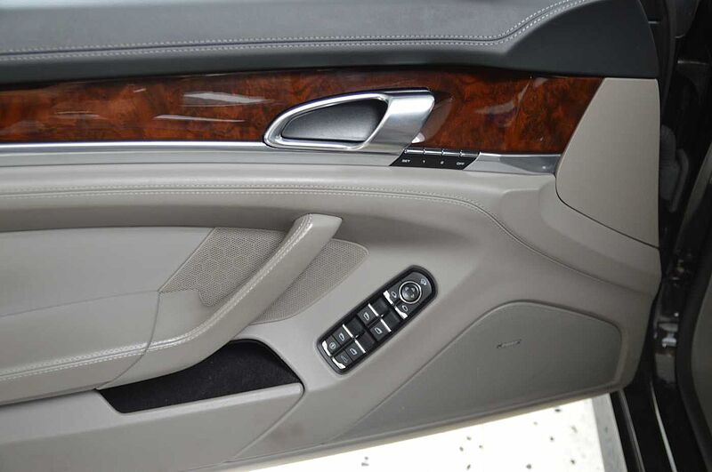Porsche Panamera 4S PDK SD