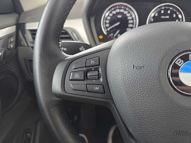 BMW X1 sDrive18i Advantage Aut. Navi | LED | SHZ | Park-Assist.