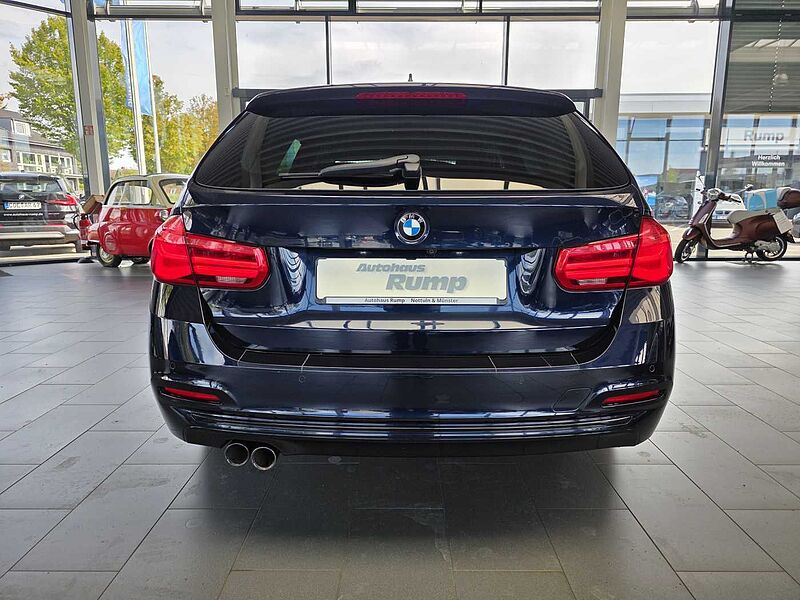 BMW 320d Sport Line AHK/HUD/Navi/Leder/RFK