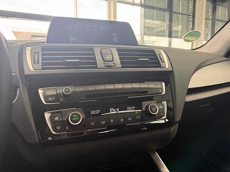 BMW 120d Sport-Aut. Advantage Adpt. LED/RFK/GSD/HiFi