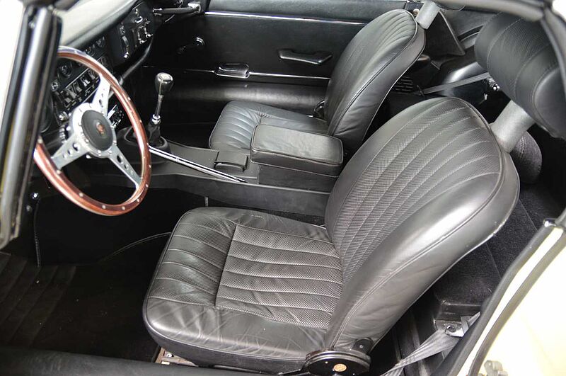 Jaguar E-Type Serie III  V12 OTS