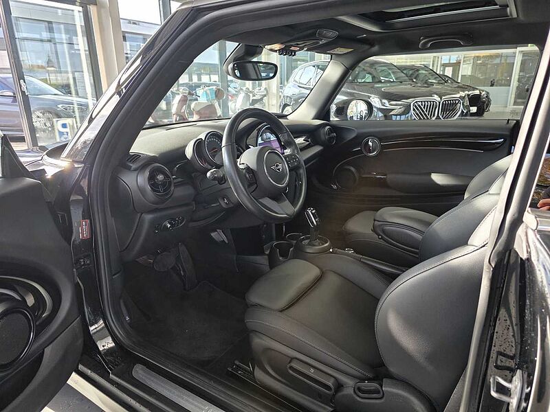 MINI Cooper 3trg. Autom. Pano/Leder/LED/Apple/PDC