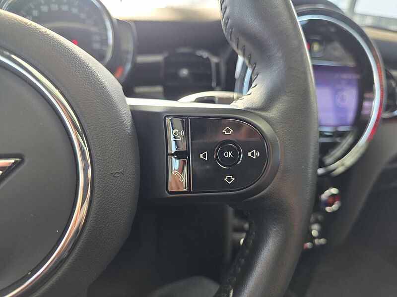MINI Cooper 3trg. Autom. Pano/Leder/LED/Apple/PDC