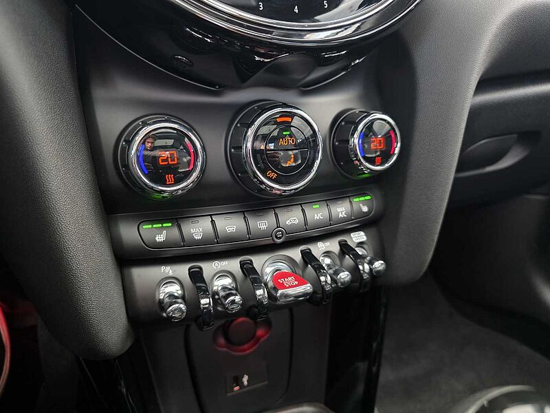 MINI Cooper 3trg. Autom. Pano/Leder/LED/Apple/PDC