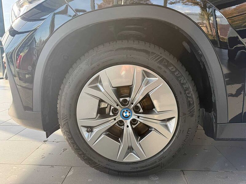 BMW iX1 eDrive20 | NAVI | KAMERA | PARKASSISTENT | SHZ