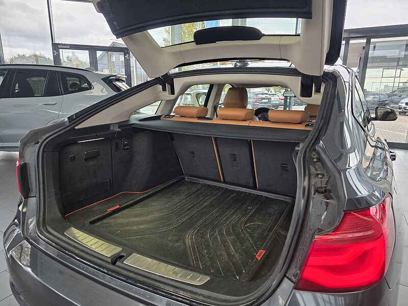 BMW 320i Sportline 1.Hand/Auto. /Navi/AHK/Leder/RFK
