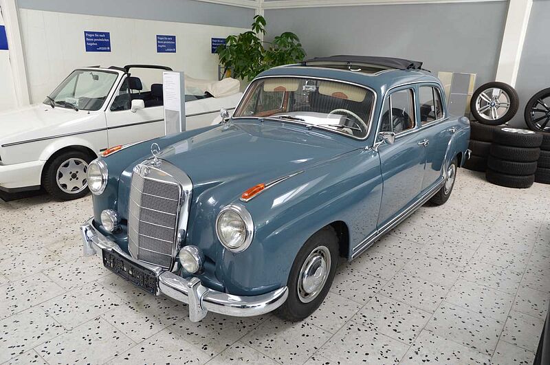 Mercedes-Benz 220A Ponton Verdeck