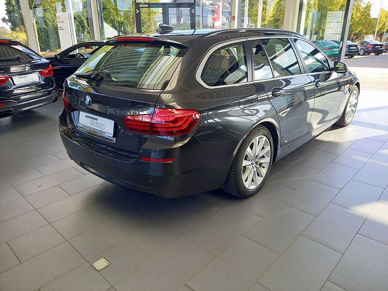 BMW 520d Touring Aut. Navi+,4-Zonen-Klima. ,Pano, AHK