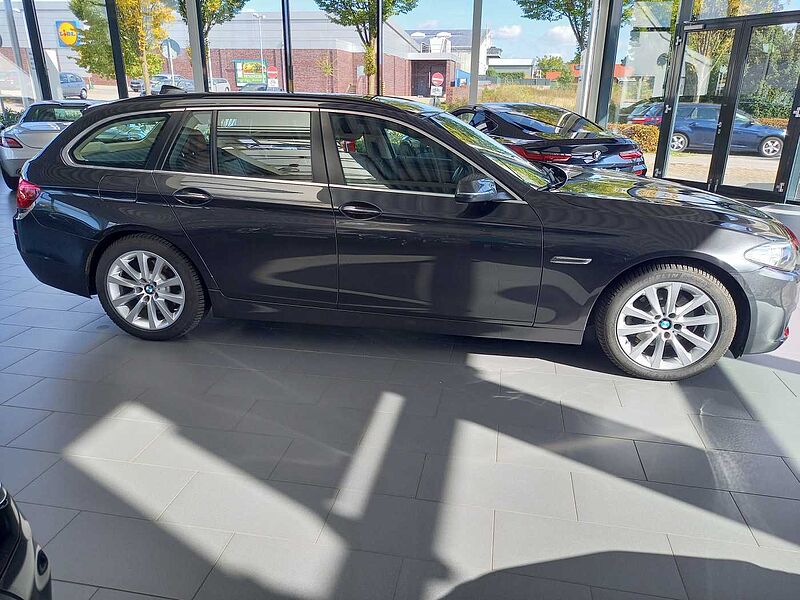 BMW 520d Touring Aut. Navi+,4-Zonen-Klima. ,Pano, AHK