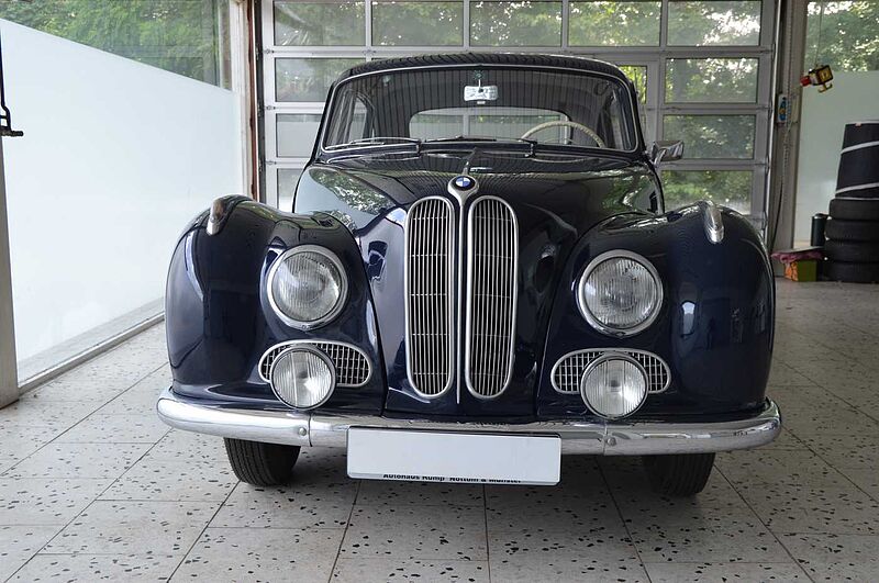 BMW 501