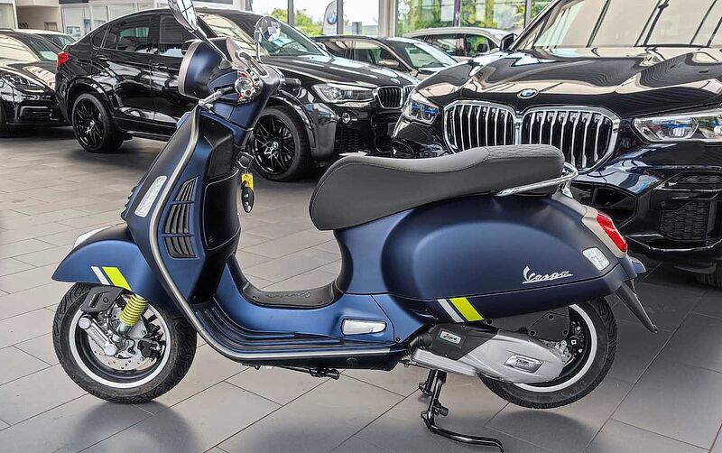 Vespa GTS 125 Super *schwarz*