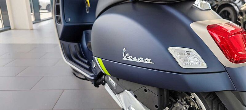 Vespa GTS 125 Super *schwarz*