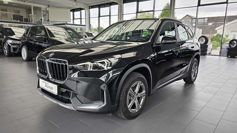 BMW X1 sDrive18i AHK | SHZ | Adap. LED | ACC