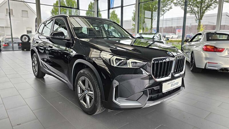 BMW X1 sDrive18i AHK | SHZ | Adap. LED | ACC