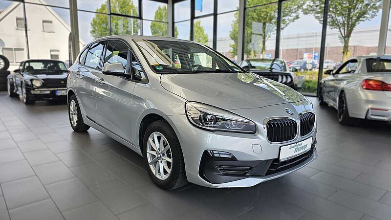 BMW 218i Active Tourer Aut. Advantage AHK | LED | NAVI