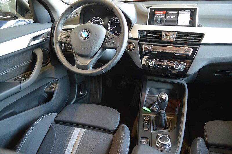 BMW X1 sDrive18i Adv. AHK, Kamera