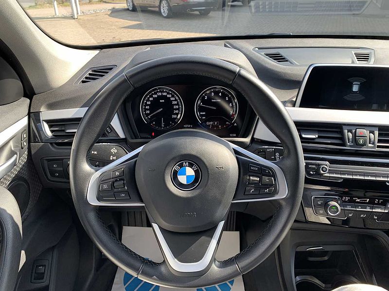 BMW X1 sDrive18i Aut. Advantage LED | NAVI | SHZ | PDC