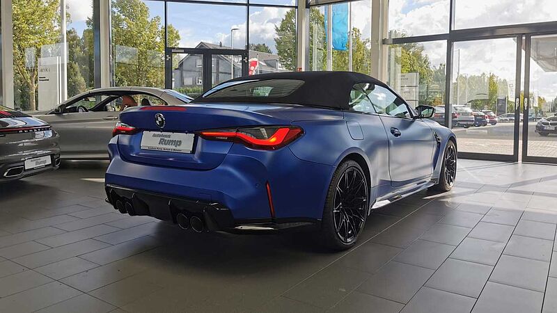 BMW M4 Cabrio Competition M xDrive M Driver's Package